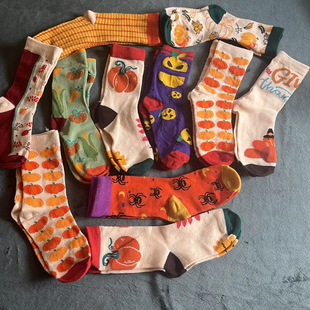 Kids fall socks 12 pair medium new